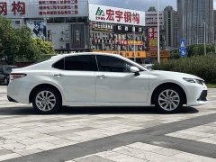 Toyota Camry 2021 2.0G Luxury - ფოტო 4
