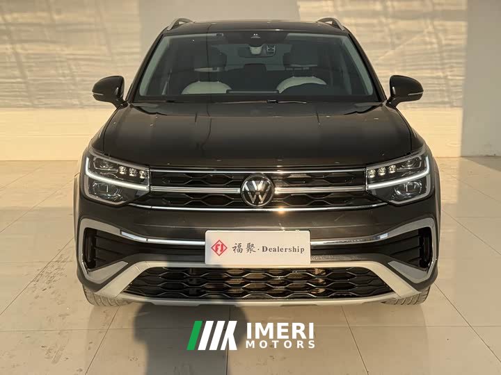 Volkswagen Touareg 300TSI FWD Full Moon Edition