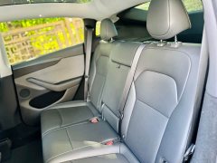 Tesla Model Y Rear-Wheel Drive - ფოტო 18