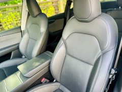Tesla Model Y Rear-Wheel Drive - ფოტო 19