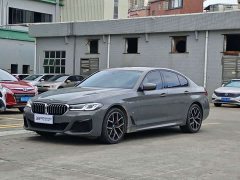 BMW 5 Series (Imported) Facelift 530i Elegance M Sport Package - ფოტო 1