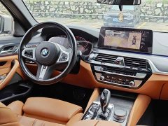 BMW 5 Series (Imported) Facelift 530i Elegance M Sport Package - ფოტო 16