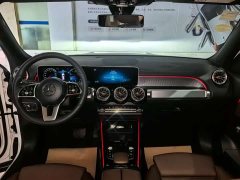 Mercedes-Benz GLB 200 Fashion Version - ფოტო 12
