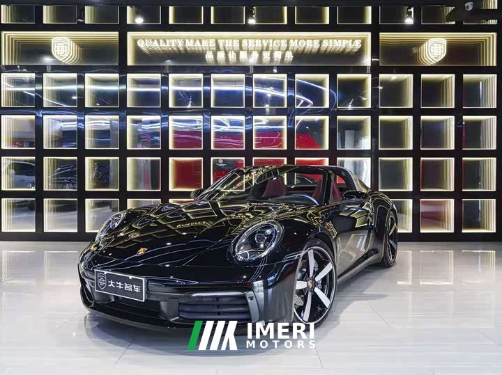Porsche 911 Targa 4 3.0T