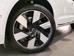 Volvo XC60 Plug-in Hybrid 2025 Extended Range AWD Smart Luxury Edition - ფოტო 17