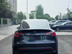 Tesla Model Y Rear-Wheel Drive - ფოტო 8