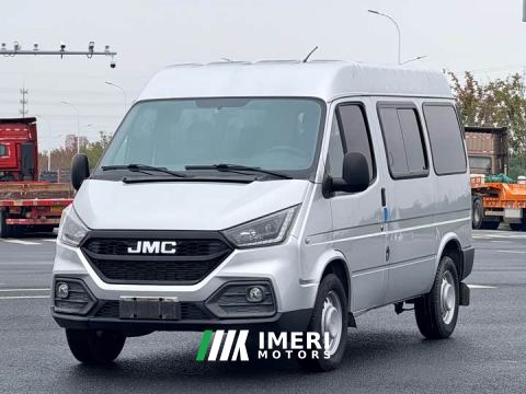 2022 JMC 2.8T Space King Standard Short Wheelbase Medium-High Roof 6-Seat Diesel China VI JX493