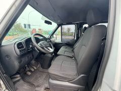 JMC 2.8T Space King Standard Short Wheelbase Medium-High Roof 6-Seat Diesel China VI JX493 - photo 4