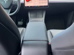 Tesla Model Y Rear-Wheel Drive - ფოტო 13