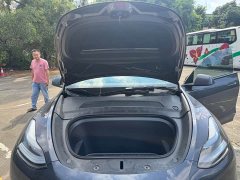 Tesla Model Y Rear-Wheel Drive - ფოტო 15