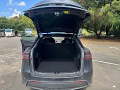 Tesla Model Y Rear-Wheel Drive - ფოტო 16