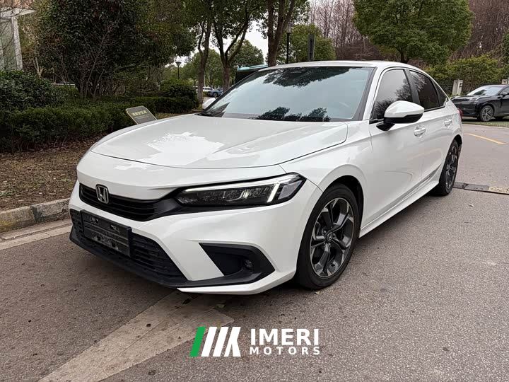 Honda Civic 240TURBO CVT Dynamic Edition