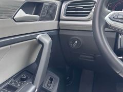Volkswagen Taos 380TSI AWD R-Line High Performance Edition - фото 8
