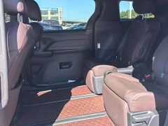 Toyota Grevias 2.5L Hybrid Flagship VIP Edition - ფოტო 5