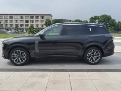Lynk & Co 09 2024 2.0T AWD Sport 5-Seater - ფოტო 3
