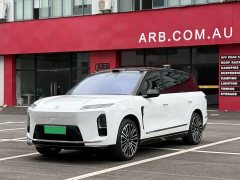 NIO ES8 2026 Six-Seat Executive Signature Edition - ფოტო 1
