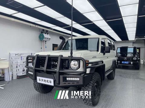 2025 Toyota Land Cruiser (Imported) LC78 4.0L Middle East Edition