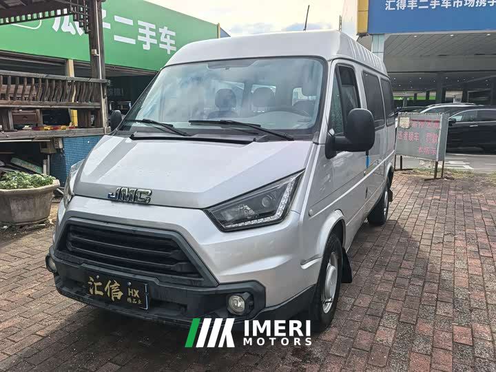 JMC 2.8T Space King Standard Short Wheelbase Medium-High Roof 6-Seat Diesel China VI JX493
