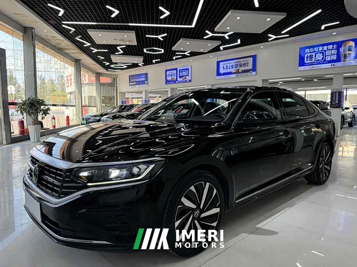 Volkswagen Passat 330TSI Elite - ავტომობილი ჩინეთიდან