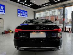 Volkswagen Passat 330TSI Elite - ფოტო 18