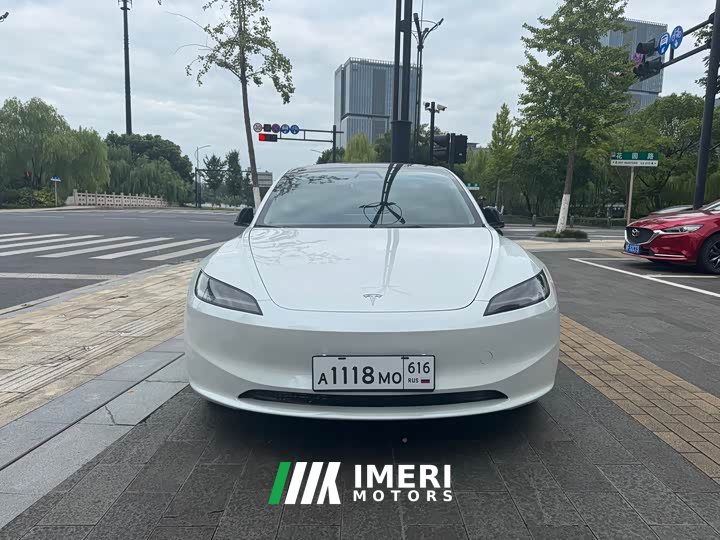 Tesla Model 3 Rear-Wheel Drive