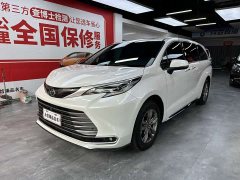 Toyota SIENNA 2.5L AWDLuxury Edition - ფოტო 1