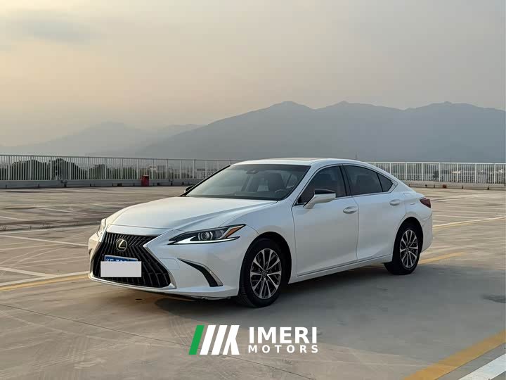 Lexus ES 2023 200 Excellence Edition - ავტომობილი ჩინეთიდან