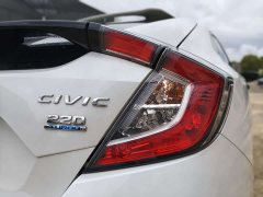 Honda Civic 2021 Hatchback 220 Turbo CVT Trendy Control - ფოტო 18