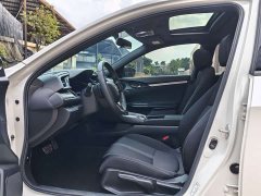 Honda Civic 2021 Hatchback 220 Turbo CVT Trendy Control - ფოტო 9