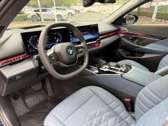 BMW 5 Series 530Li Luxury M Sport Package - ფოტო 11