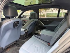 BMW 5 Series 530Li Luxury M Sport Package - ფოტო 12
