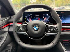 BMW 5 Series 530Li Luxury M Sport Package - ფოტო 15