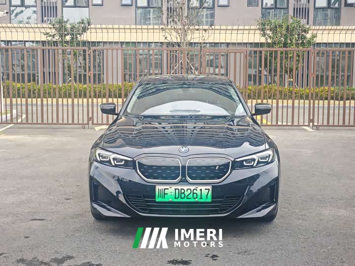 BMW i3 eDrive 40 L Night Sport Package
