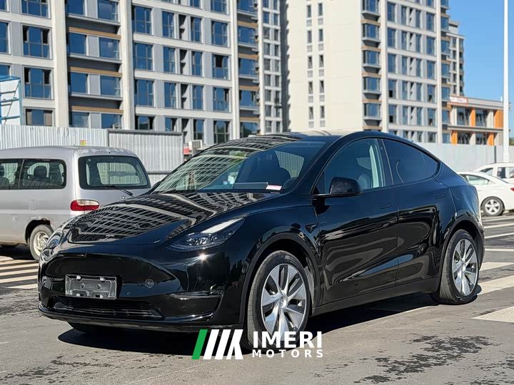 Tesla Model Y Facelift Long Range All-Wheel Drive