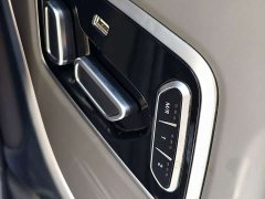Toyota Sienna 2021 2.5L Hybrid Premium Edition - ფოტო 19