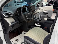 Toyota Sienna 2.5L Hybrid Comfort Edition - ფოტო 10