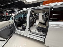 Toyota Sienna 2.5L Hybrid Comfort Edition - ფოტო 11