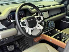 Land Rover Defender 110 P400 Dark Edition - ფოტო 8
