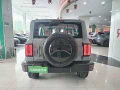 Tank 300 City Edition 2.0T Stylish - ფოტო 14