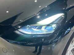Tesla Model Y Standard Range RWD - ფოტო 2