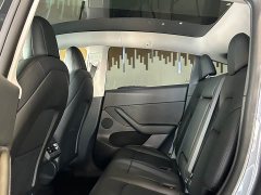 Tesla Model Y Long Range All-Wheel Drive - ფოტო 16