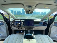 Denza BYD Denza D9 DM-i 1040 Premium - ფოტო 10