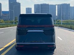 Denza BYD Denza D9 DM-i 1040 Premium - ფოტო 5