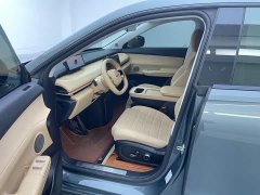 Changan Starchi ET Extended Range 200 Pro - ფოტო 4