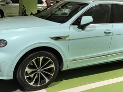 Bentley Bentayga 4.0T V8 Long Wheelbase Elegance Edition - ფოტო 3
