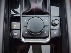Mazda3 Axela 2.0L Automatic Luster Edition - ფოტო 15