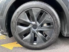 Tesla Model Y Rear-Wheel Drive - ფოტო 15