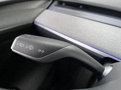 Tesla Model Y Rear-Wheel Drive - ფოტო 6