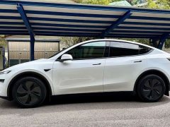 Tesla Model Y Rear-Wheel Drive - ფოტო 7