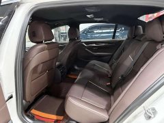 BMW 5 Series Facelift 525Li M Sport Package - ფოტო 10